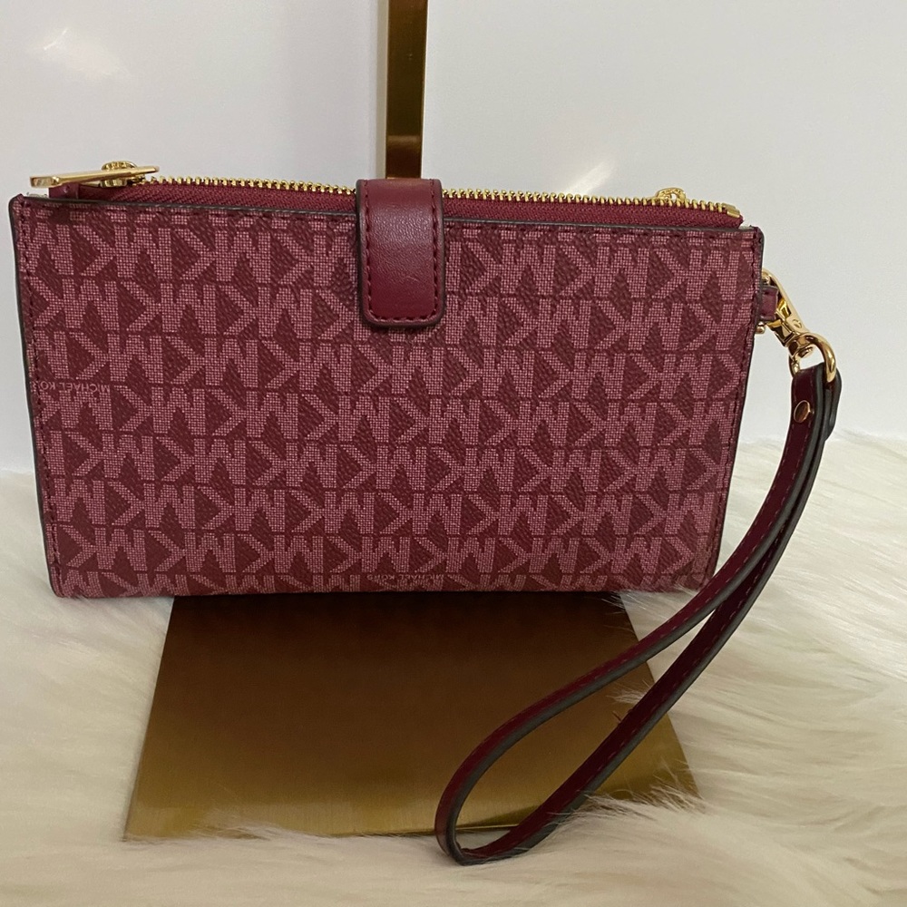 Michael Kors Wristlet Phone Wallet Burgundy - Picture 4 of 4